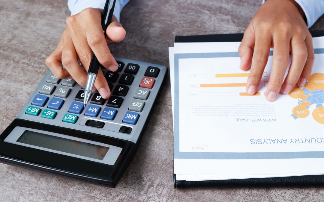 What Are the Steps Involved in Calculating Accounts Receivable?